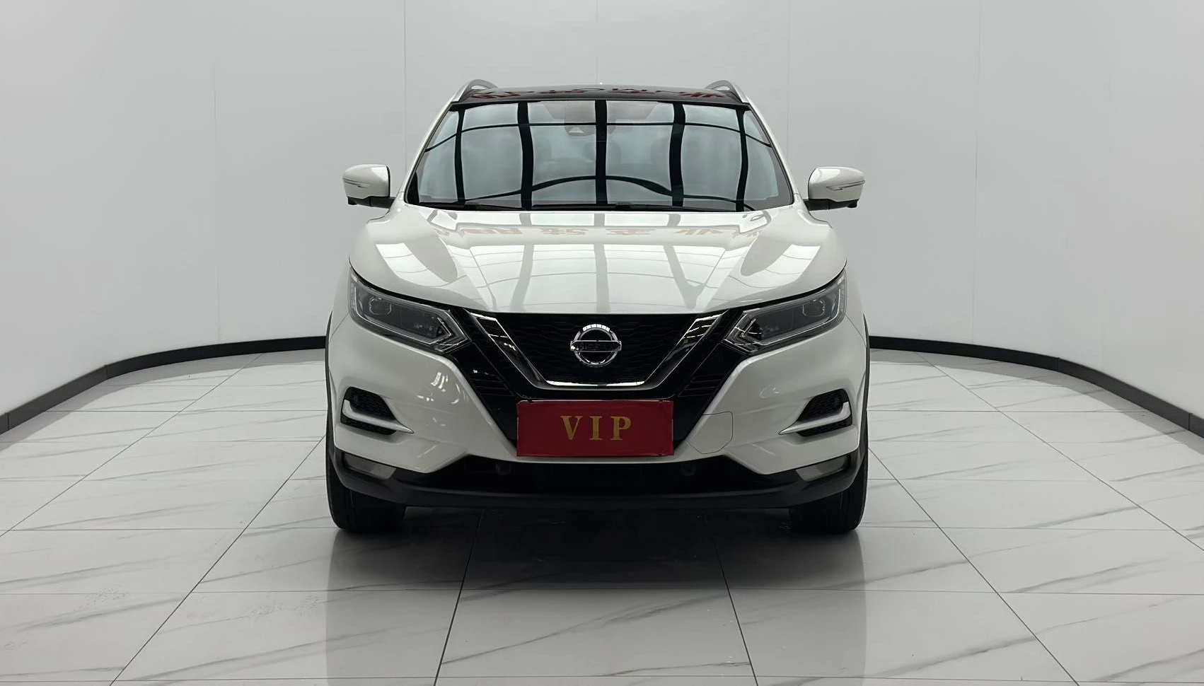 Nissan Qashqai — фото 1