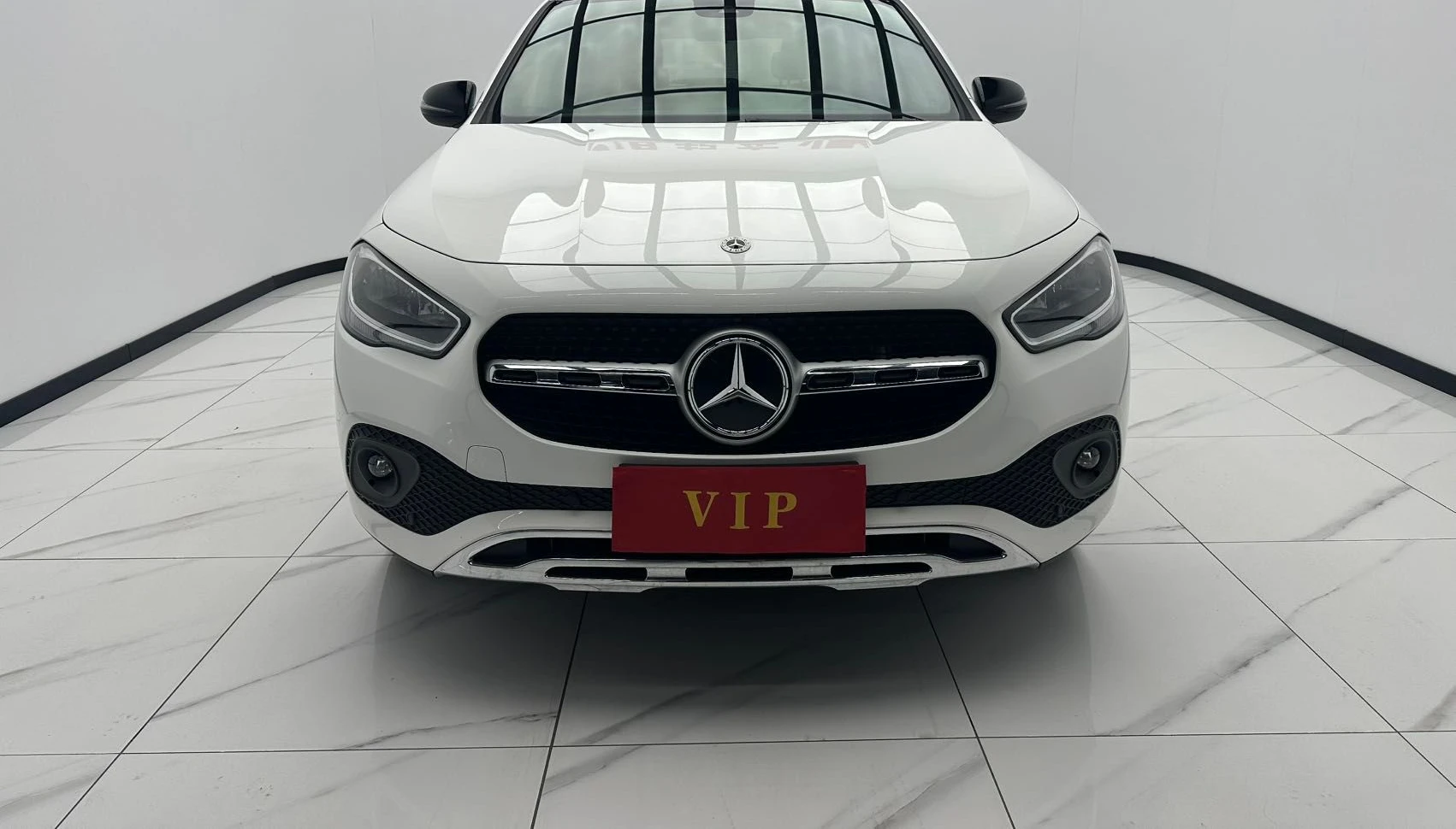Mercedes-Benz GLA — фото 1