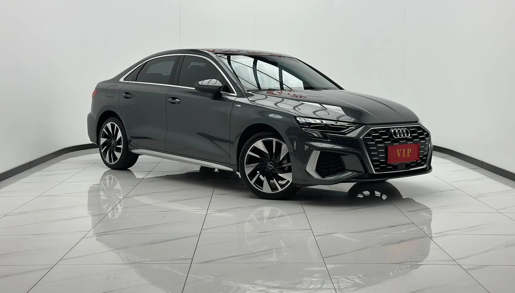 AUDI А3L — фото 1